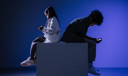 Revista IBDFAM: os desafios da exposição excessiva às telas na primeira infância